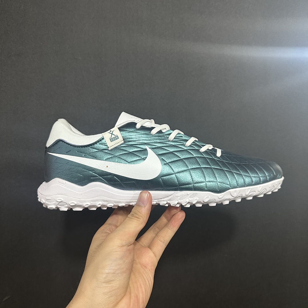 Nike Tiempo 30th V2 TF
