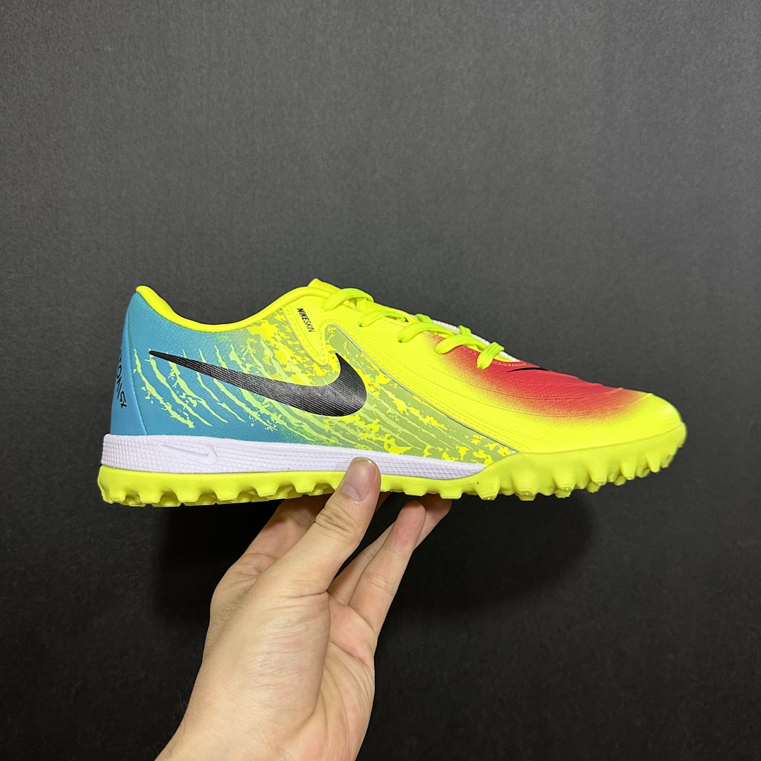 Nike Phantom GX 2 V3 TF
