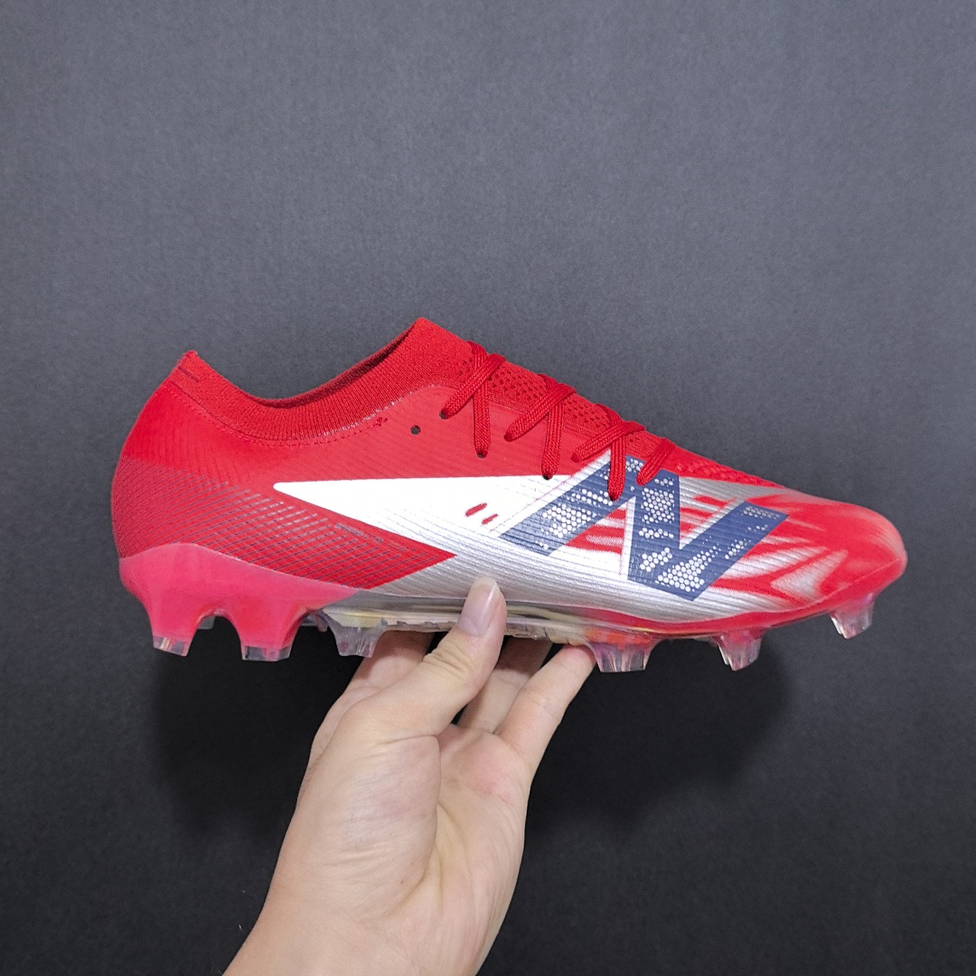 New Balance Football Boot V3 FG