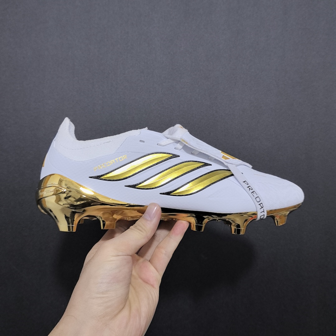 Adidas Predator 26 V19 FG
