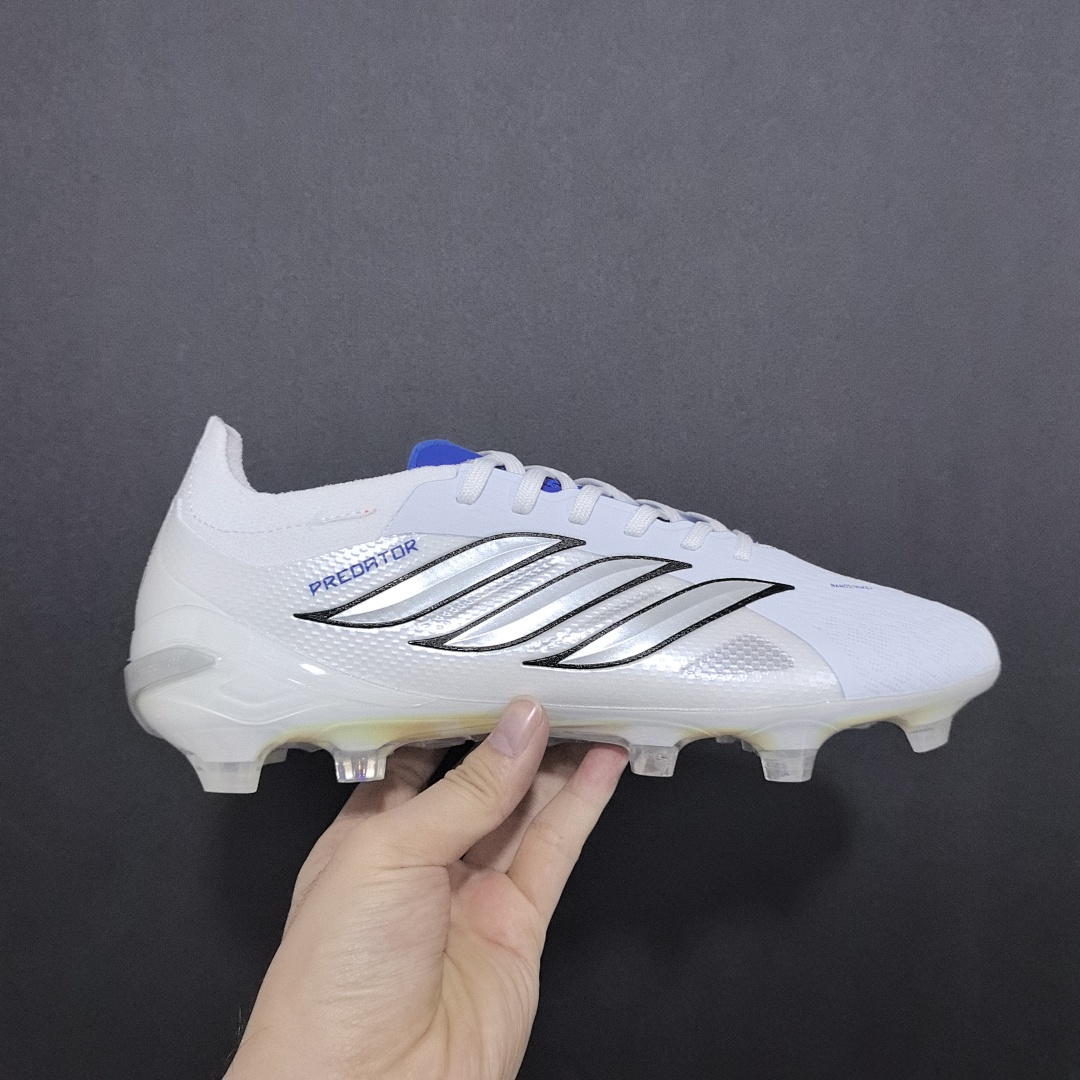 Adidas Predator 26 V8 FG