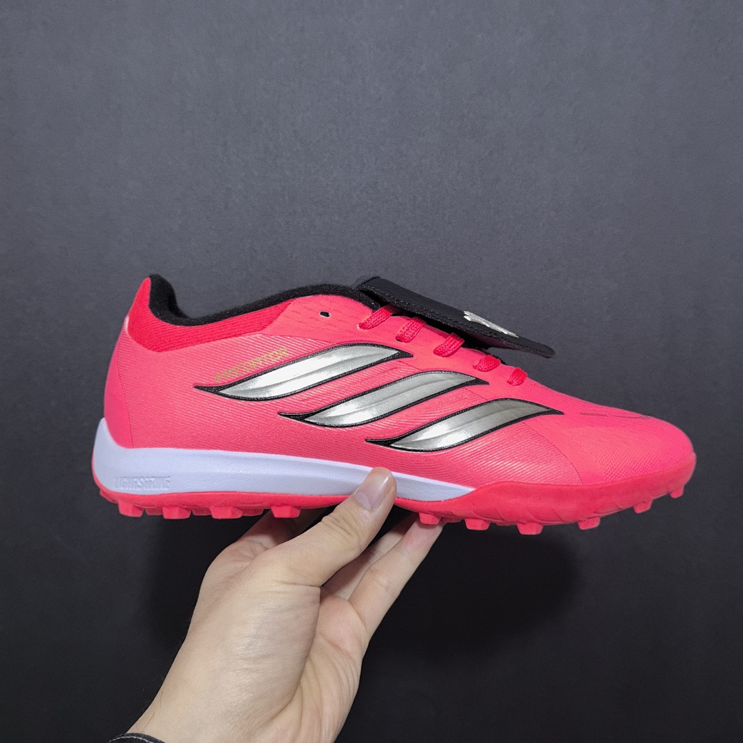 Adidas Predator 26 V9 TF