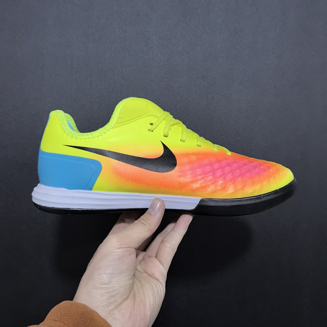 Nike Phantom GX 2 V4 IC